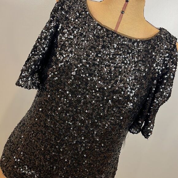 NWT Alex Evenings Black Sequin Cold Shoulder Blouse - Size Medium - Picture 1 of 14